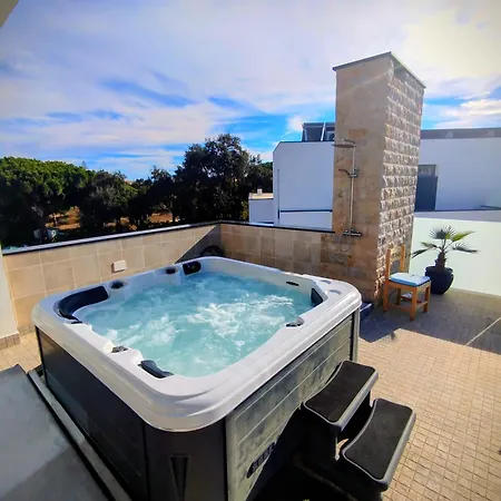 Luz 37 - Jacuzzi Terrace & Swimming Pool Αλμπουφέιρα