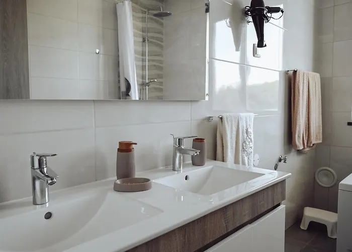 Luz 37 - Jacuzzi Terrace & Swimming Pool Villa *