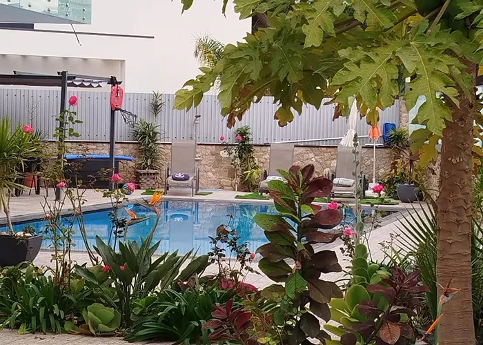 Luz 37 - Jacuzzi Terrace & Swimming Pool Albufeira