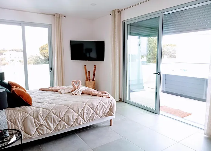 Luz 37 - Jacuzzi Terrace & Swimming Pool Villa Albufeira