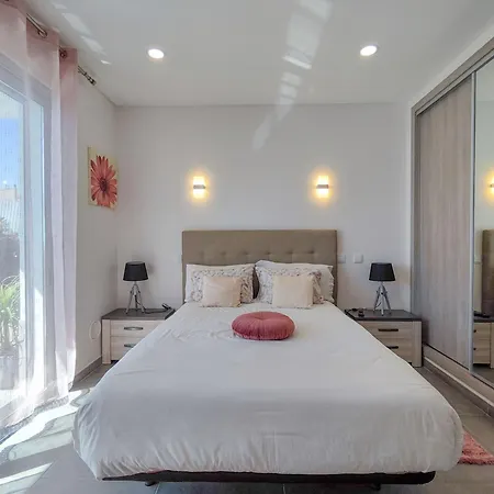 Luz 37 - Jacuzzi Terrace & Swimming Pool Albufeira