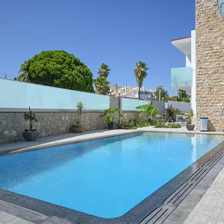 Luz 37 - Jacuzzi Terrace & Swimming Pool ヴィラ アルブフェイラ