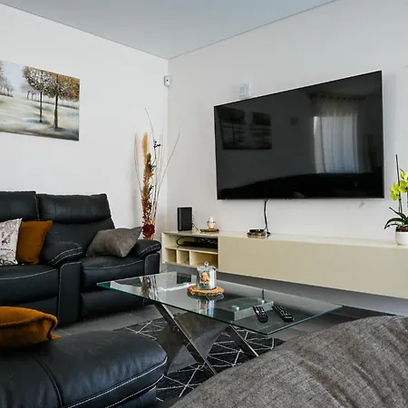 Luz 37 - Jacuzzi Terrace & Swimming Pool Vila