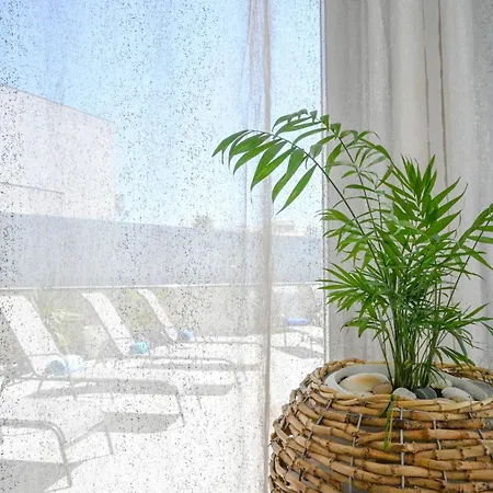 Luz 37 - Jacuzzi Terrace & Swimming Pool וילה אלבופיירה