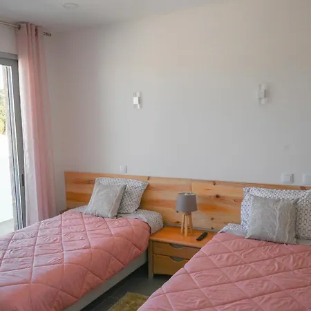 Luz 37 - Jacuzzi Terrace & Swimming Pool * Albufeira