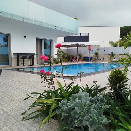 Luz 37 - Jacuzzi Terrace & Swimming Pool Vila Albufeira