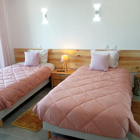 Luz 37 - Jacuzzi Terrace & Swimming Pool Αλμπουφέιρα