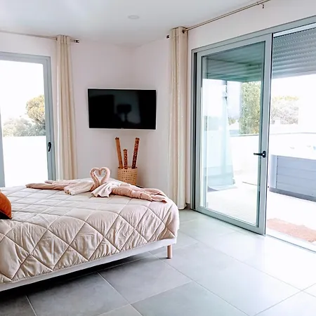 Luz 37 - Jacuzzi Terrace & Swimming Pool Βίλα Αλμπουφέιρα