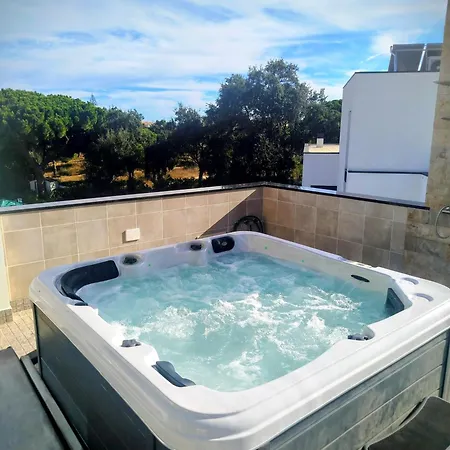 Luz 37 - Jacuzzi Terrace & Swimming Pool فيلة البوفيرا