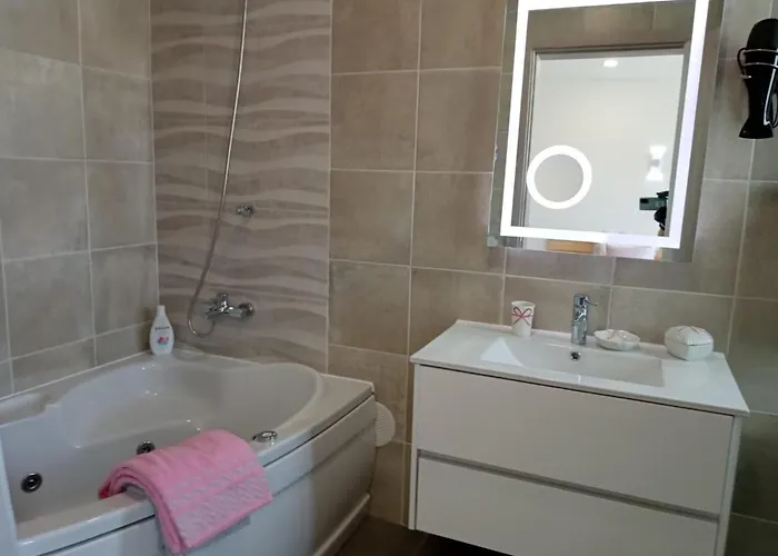 Luz 37 - Jacuzzi Terrace & Swimming Pool *