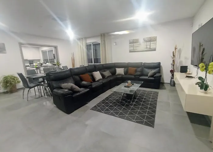 빌라 Luz 37 - Jacuzzi Terrace & Swimming Pool 알부페이라