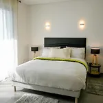 Luz 37 - Jacuzzi Terrace & Swimming Pool * Albufeira