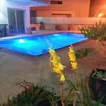 Luz 37 - Jacuzzi Terrace & Swimming Pool וילה אלבופיירה