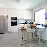 Luz 37 - Jacuzzi Terrace & Swimming Pool * Albufeira